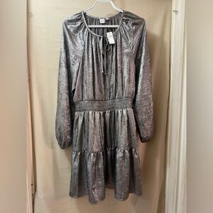 ⚪️ GAP Shiny Silver Long Sleeve Tie-Neck Dress size large stretchy waist